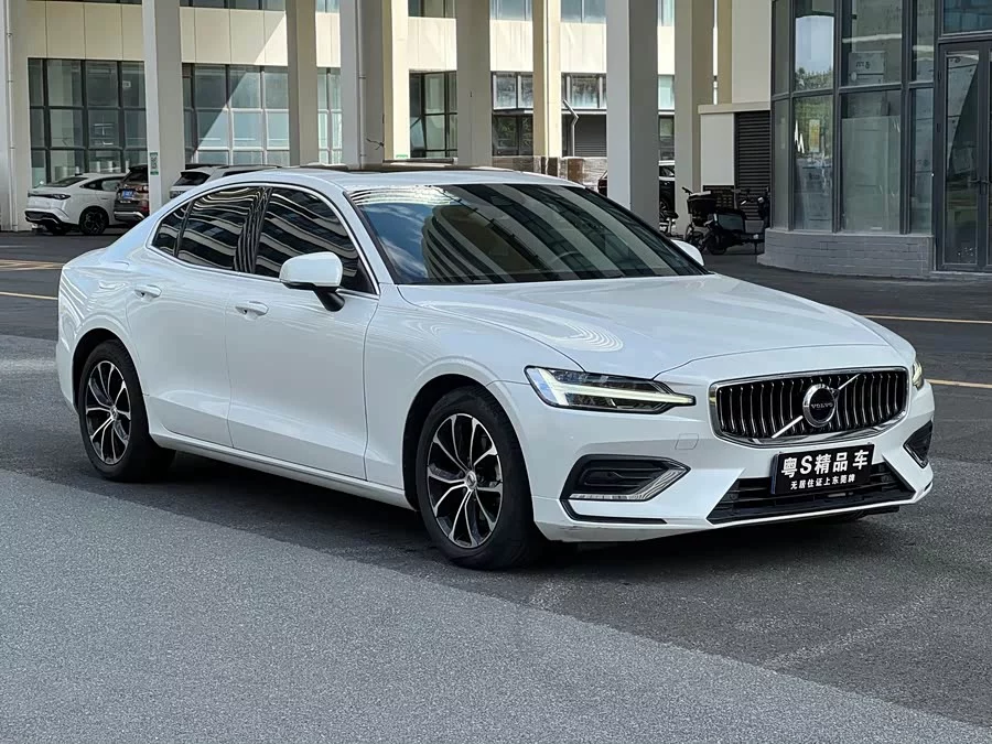 Volvo S60