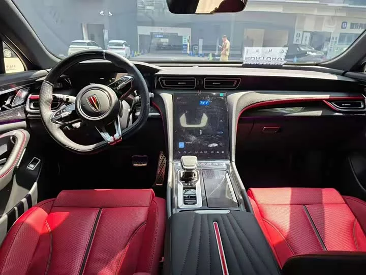 Hongqi H6