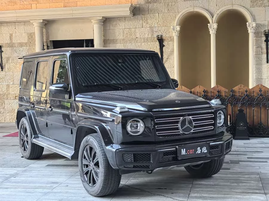 Mercedes Benz G-rated