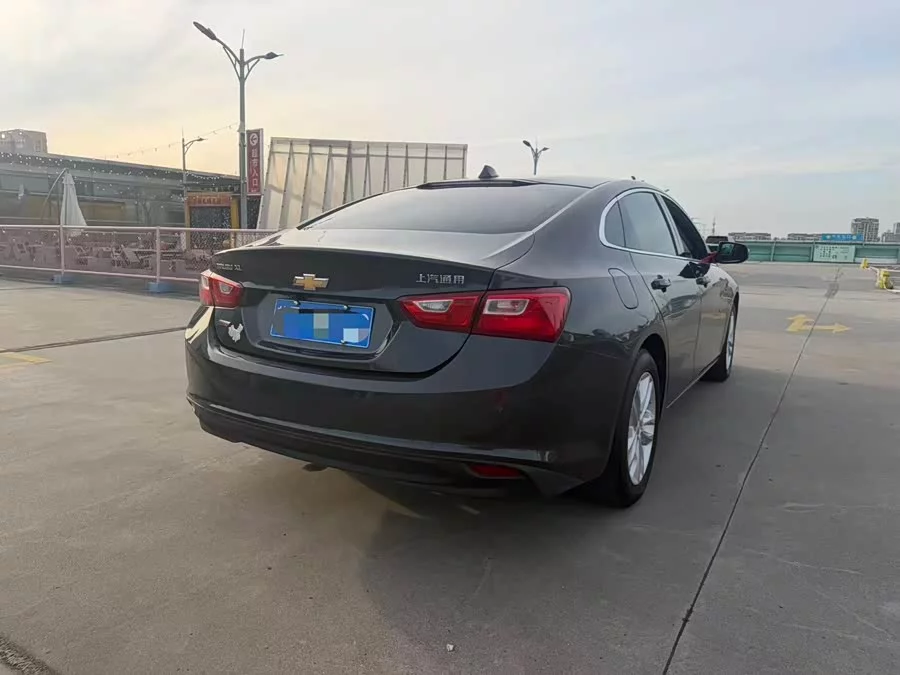 Chevrolet Malibu XL