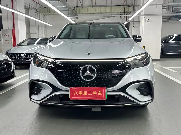 Mercedes-Benz EQE SUV