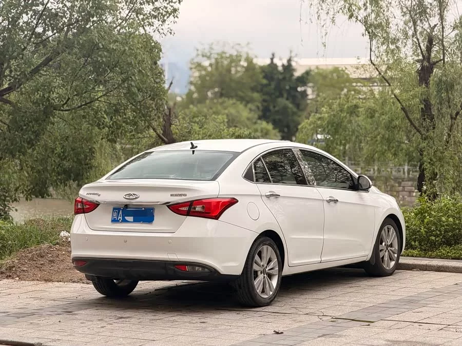 Chery Arrizo 5