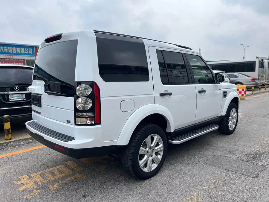 Land Rover finds