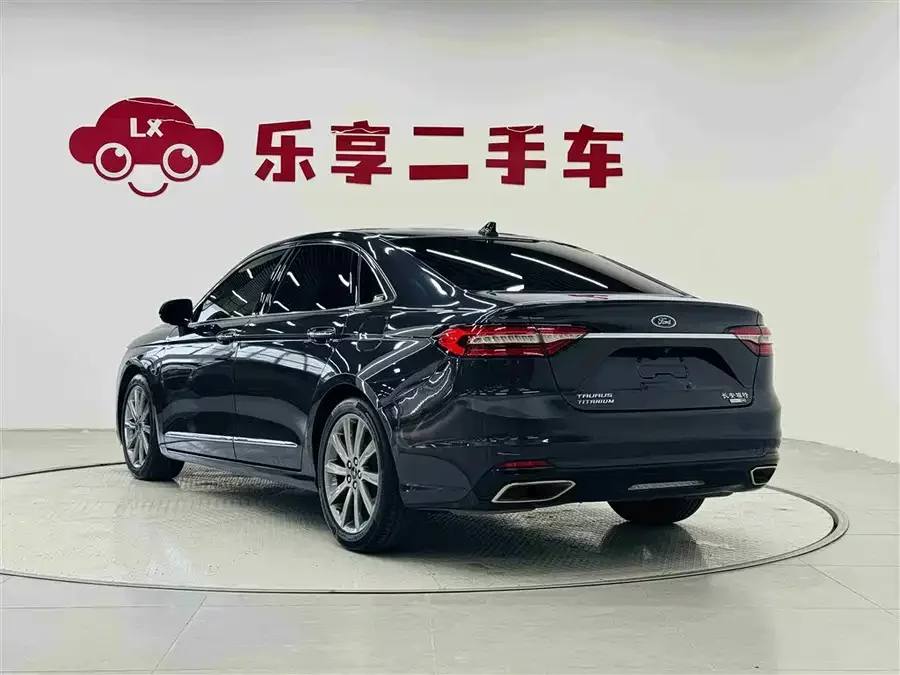 Ford Taurus