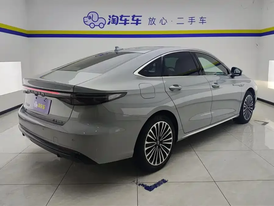 Chery Fengyun A8L