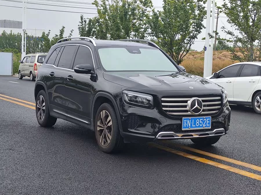 Mercedes Benz GLB