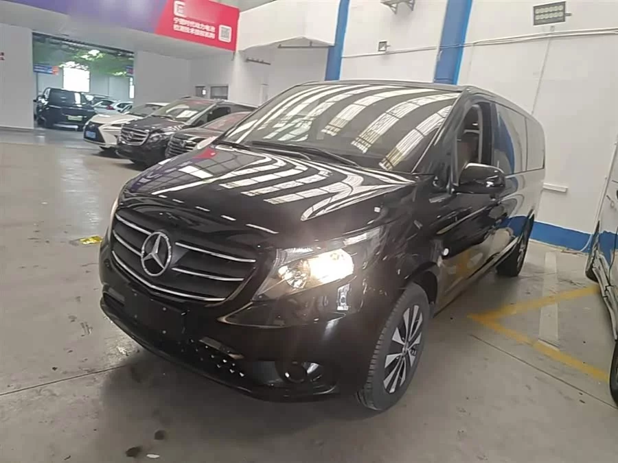 Mercedes Benz Vito