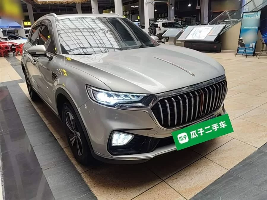 Hongqi HS5