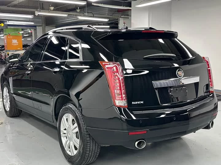 Cadillac SRX