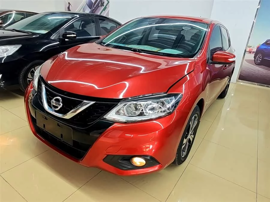 Nissan Tiida