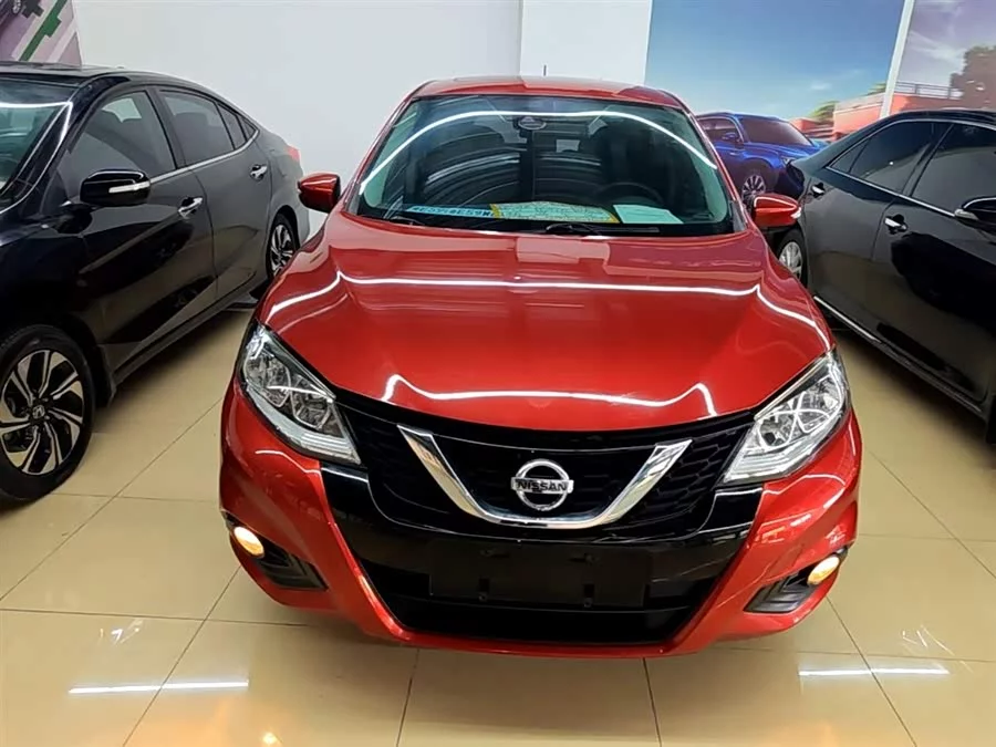 Nissan Tiida