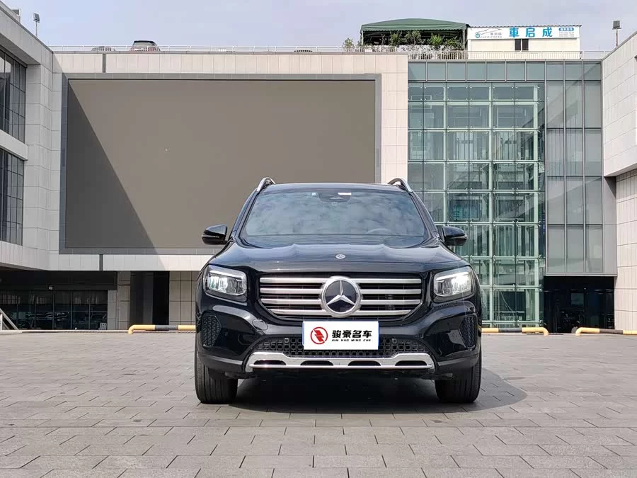 Mercedes Benz GLB