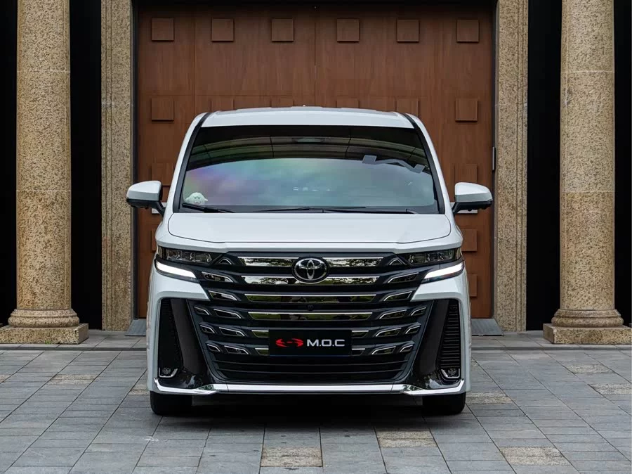 Toyota Crown Vellfire