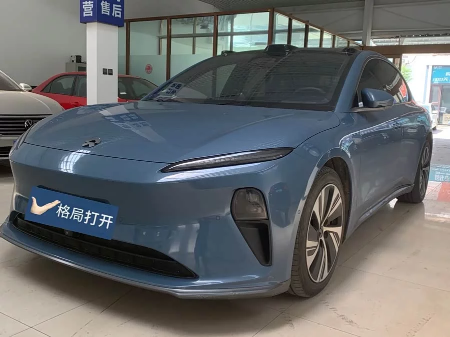 NIO ET5