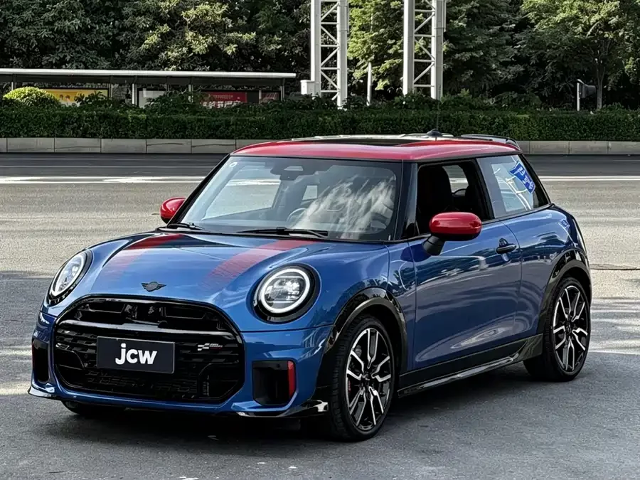 MINI JCW
