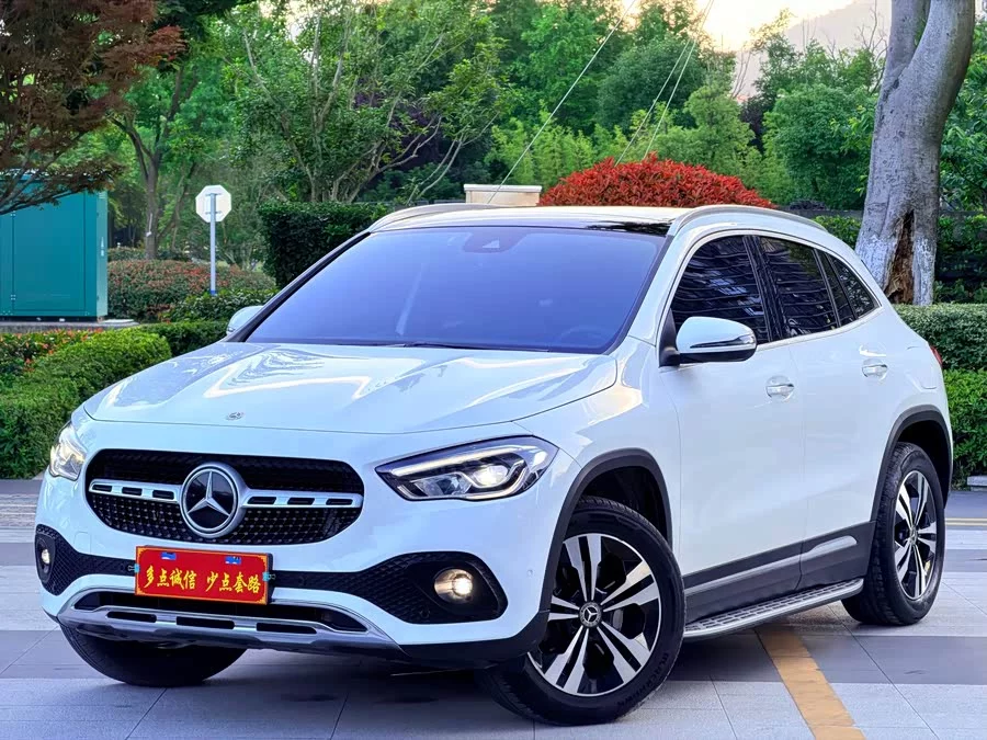 Mercedes Benz GLA