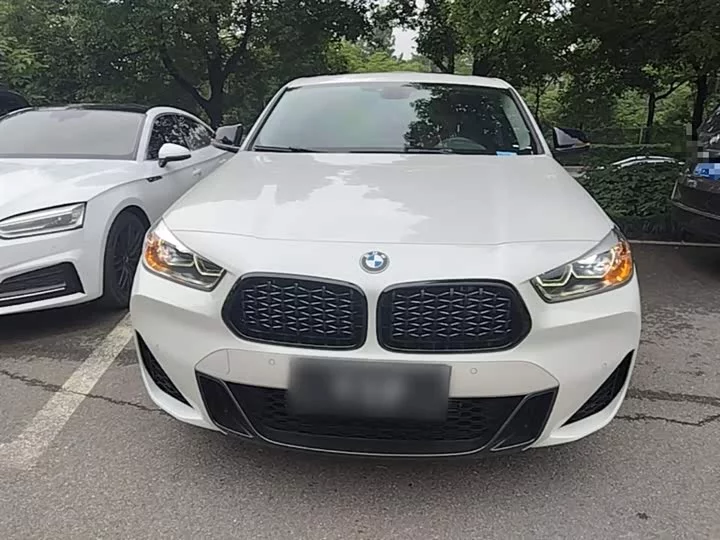 BMW X2