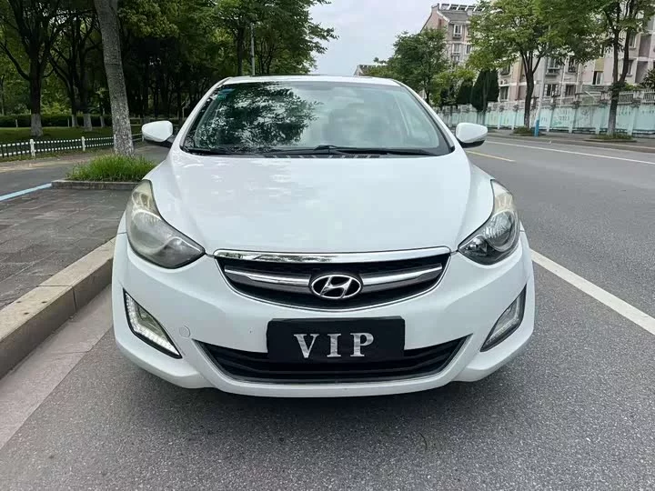 Hyundai Elantra