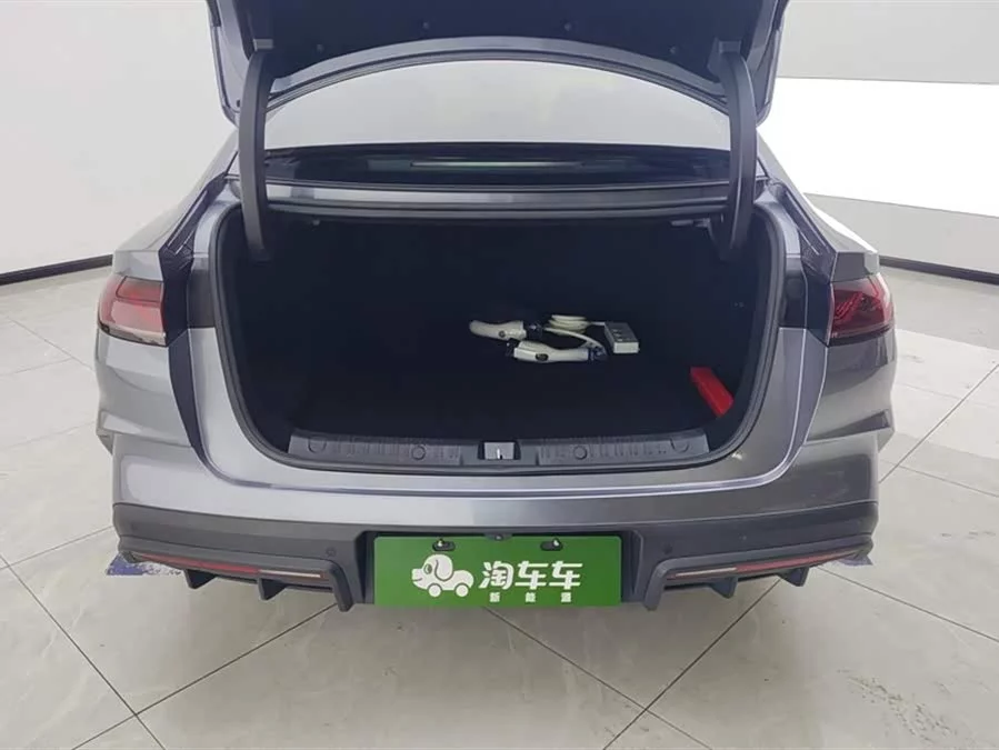 BYD Qin L