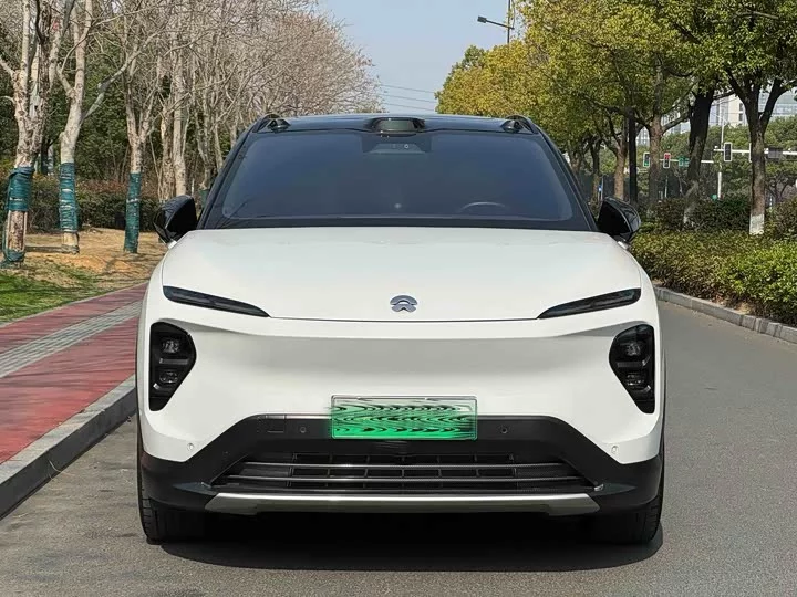NIO ES7