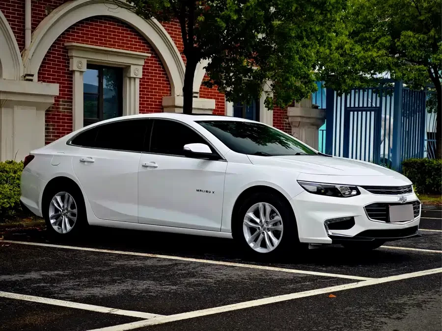 Chevrolet Malibu XL