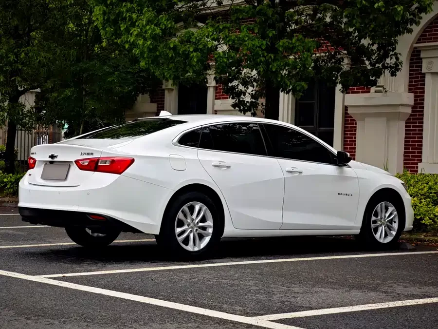 Chevrolet Malibu XL