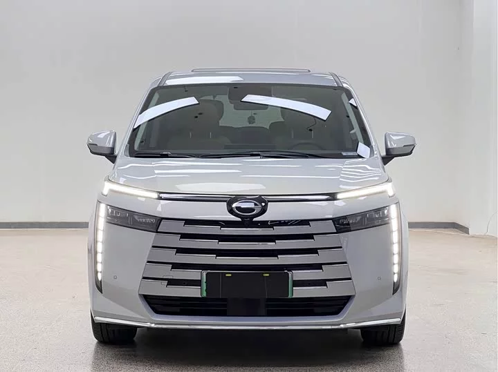 GAC Trumpchi E8 PHEV