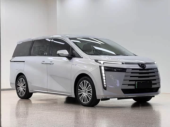 GAC Trumpchi E8 PHEV