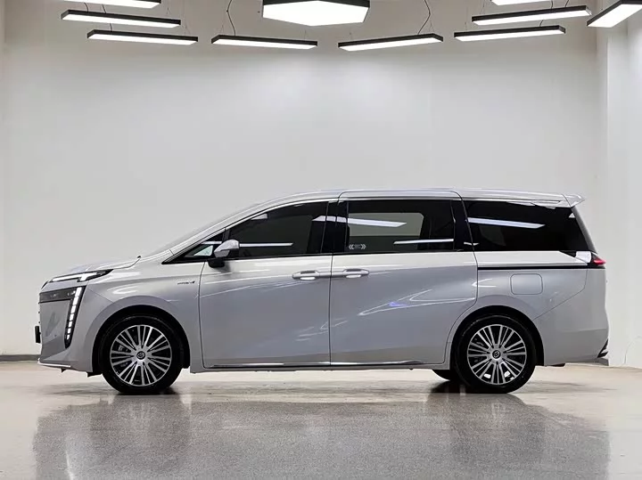 GAC Trumpchi E8 PHEV