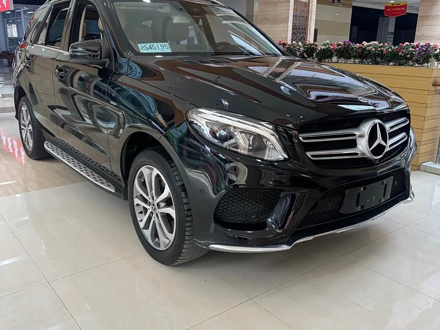 Mercedes Benz GLE (Imported)