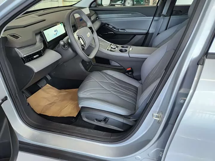 Geely Galaxy L6