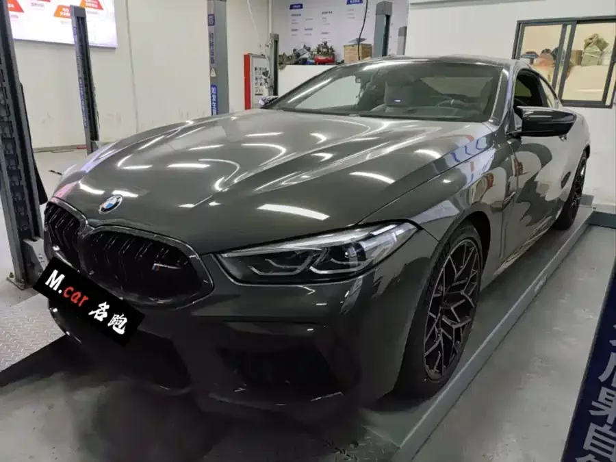 BMW M8