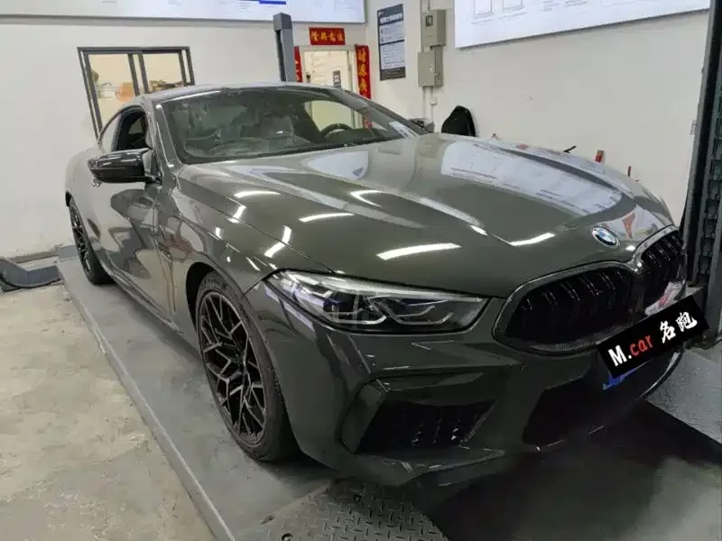 BMW M8