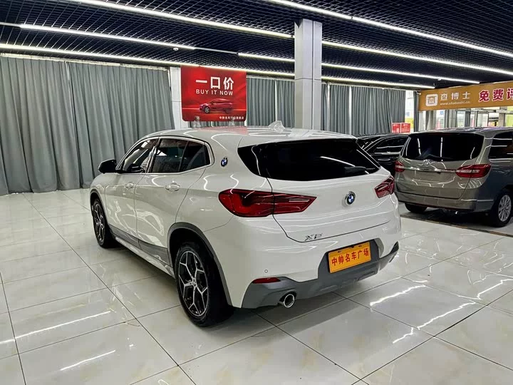 BMW X2