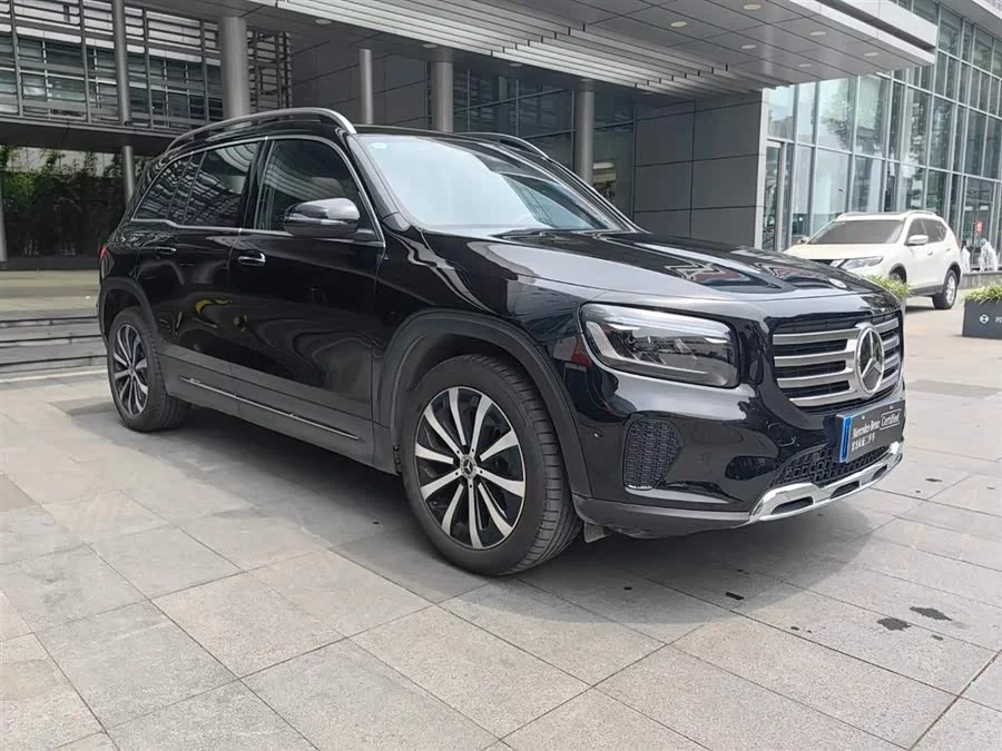 Mercedes Benz GLB