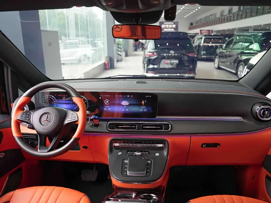 Mercedes Benz Vito