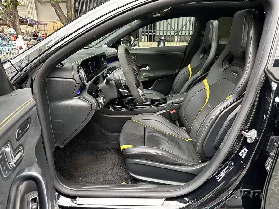 Mercedes Benz CLA AMG