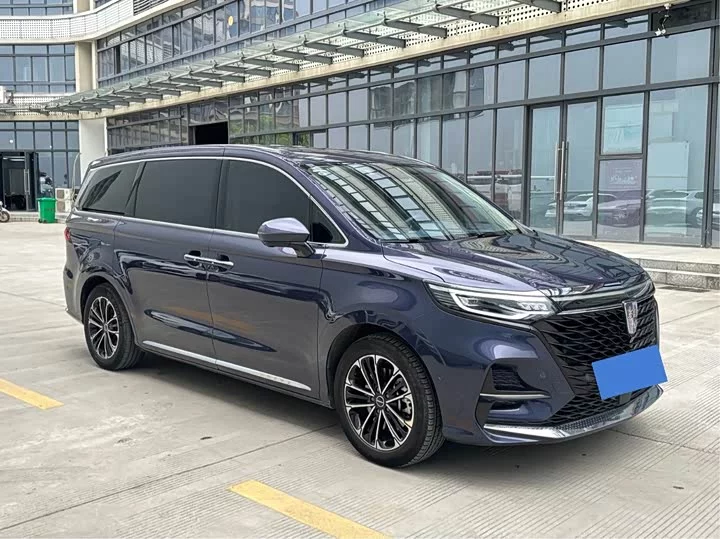 Roewe iMAX8