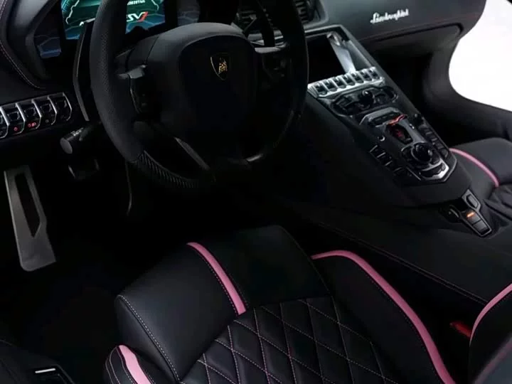 Lamborghini Aventador