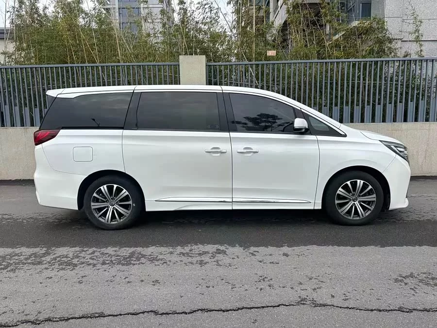 GAC Trumpchi M8