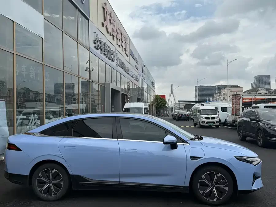 Xpeng P5
