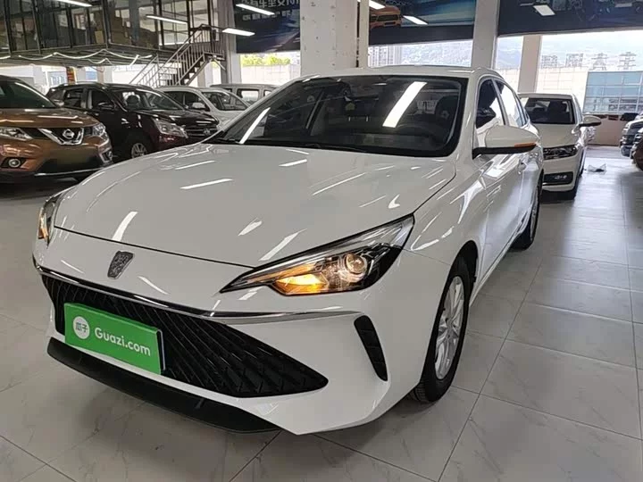 Roewe i5