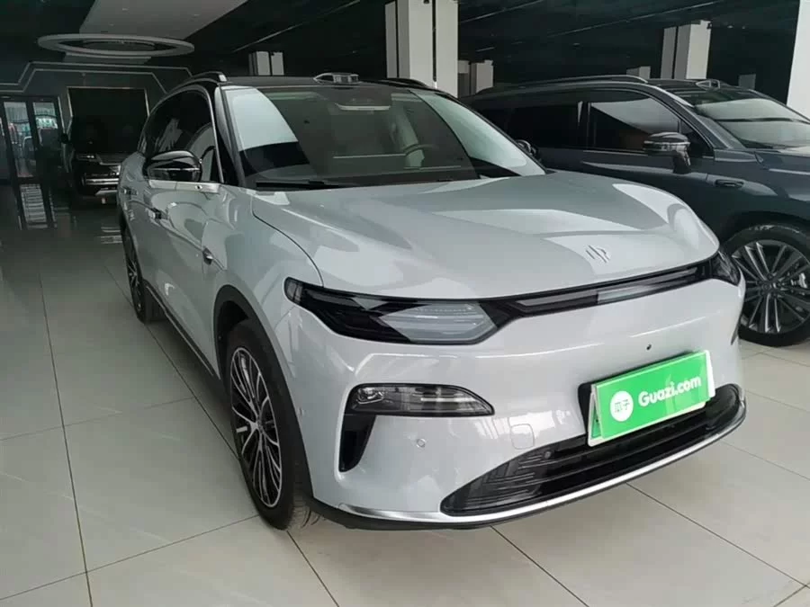 Leapmotor C11