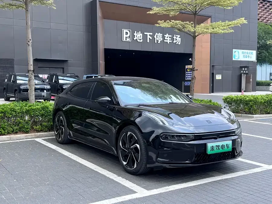 Zeekr 001