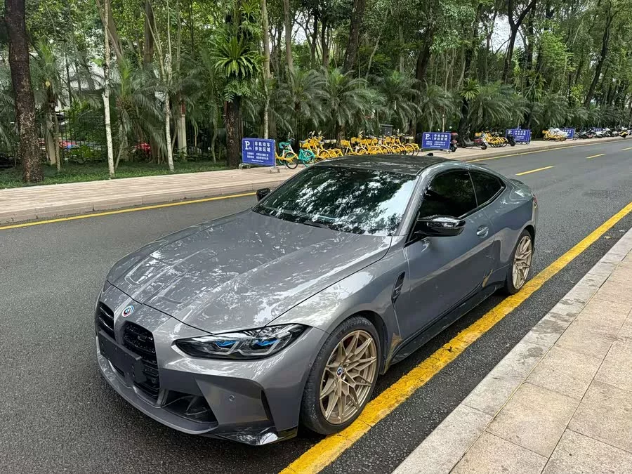 BMW M4