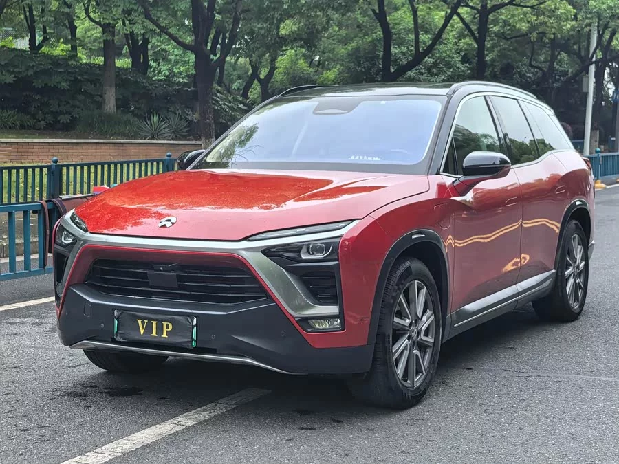 NIO ES8