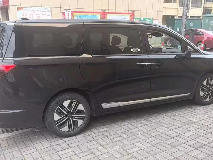 JAC Ruifeng RF8 PHEV