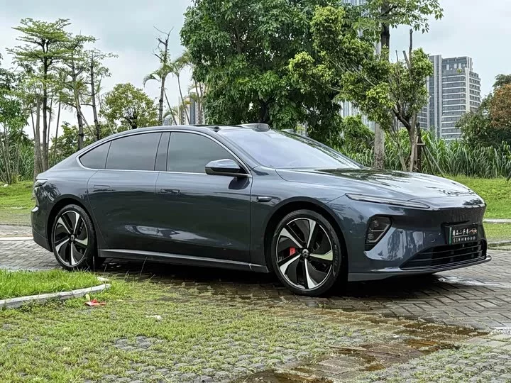 NIO ET7