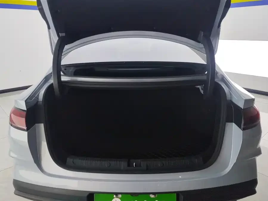 BYD Qin L