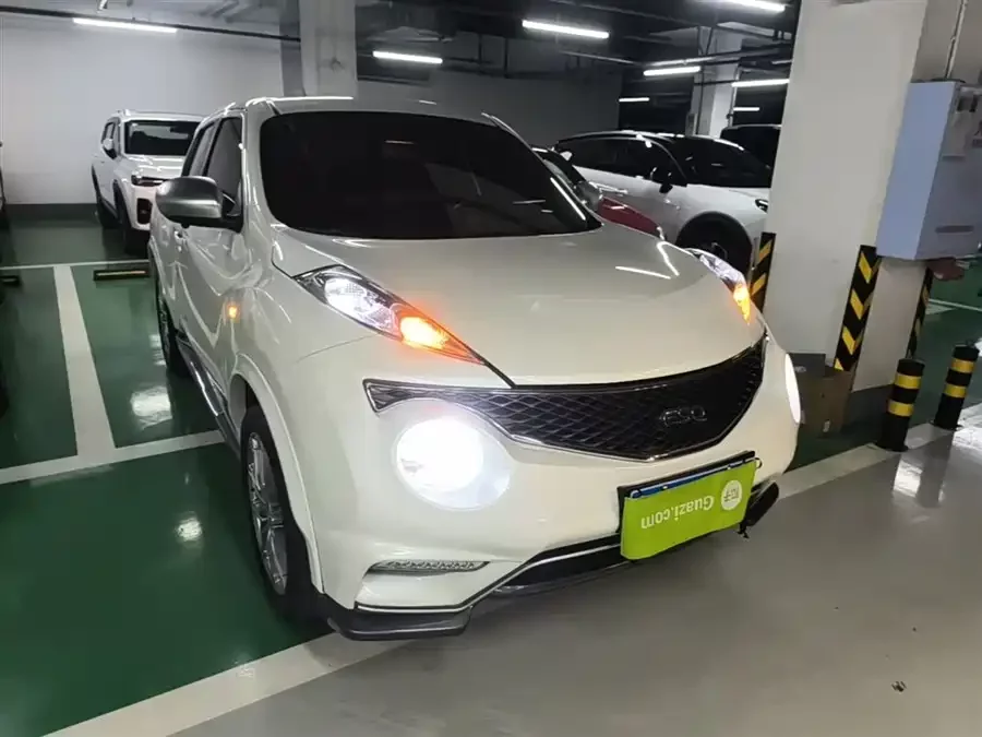 Infiniti ESQ